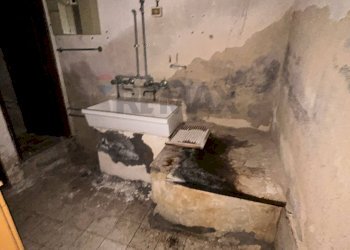 Bagno - Magazzino Via Don Bosco
 
54, Gravina di Catania - foto 20