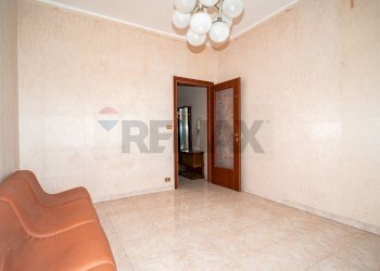 Soggiorno - Quadrilocale Via Salvatore Salomone Marino
 
41, Catania - foto 6