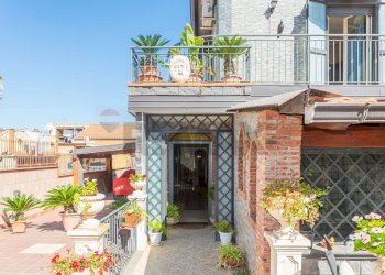 Casa all\'aperto - Villa a Schiera Via Andrea Mantegna
 
19, Belpasso - foto 2