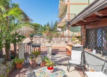 Terrazza - Villa a Schiera Via Andrea Mantegna
 
19, Belpasso - foto 3