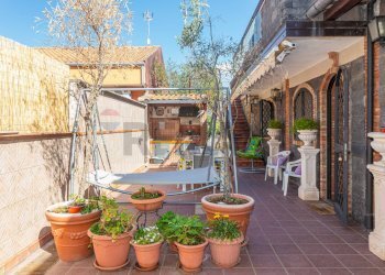 Terrazza - Villa a Schiera Via Andrea Mantegna
 
19, Belpasso - foto 5