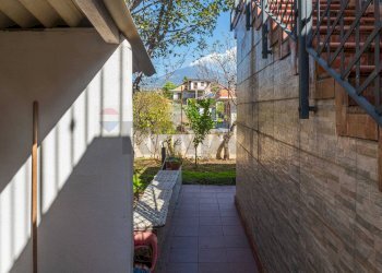 Balcone - Villa a Schiera Via Andrea Mantegna
 
19, Belpasso - foto 8