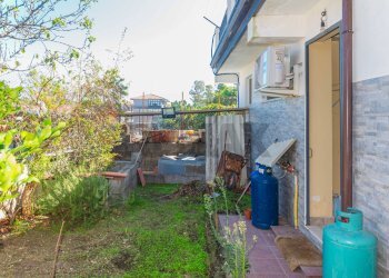 Giardino - Villa a Schiera Via Andrea Mantegna
 
19, Belpasso - foto 10