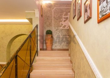 Scale - Villa a Schiera Via Andrea Mantegna
 
19, Belpasso - foto 40