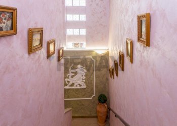 Hall / corridoio - Villa a Schiera Via Andrea Mantegna
 
19, Belpasso - foto 42