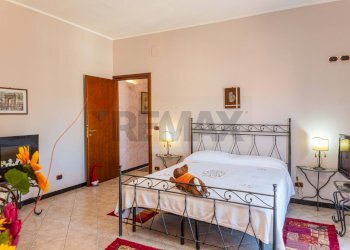 Camera / camera da letto - Villa a Schiera Via Andrea Mantegna
 
19, Belpasso - foto 44