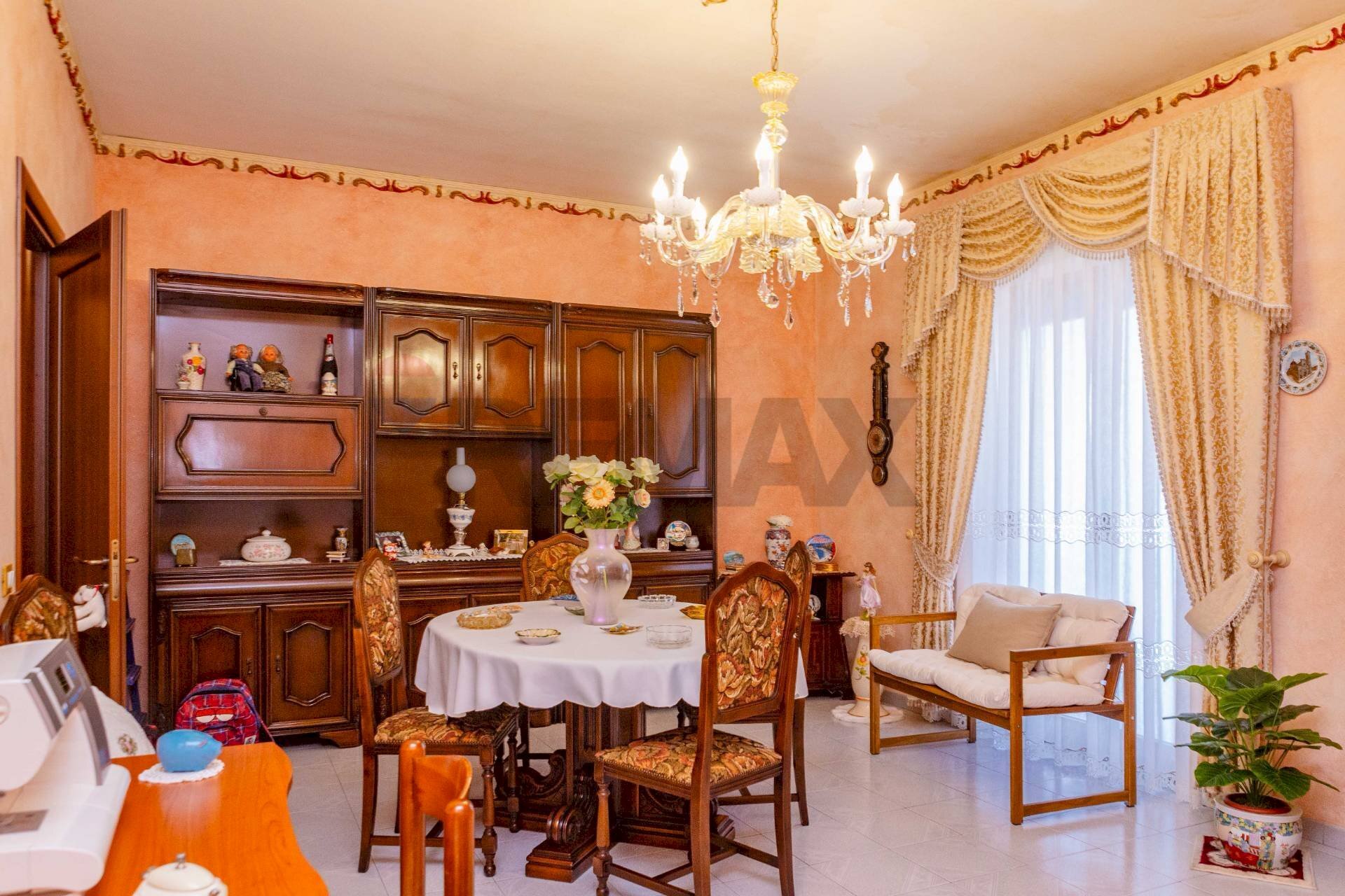 Sala da pranzo - Appartamento Via Del Chinotto
 
1, Catania - foto 1