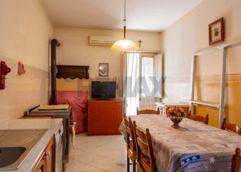 Sala da pranzo - Appartamento Via Del Chinotto
 
1, Catania - foto 18