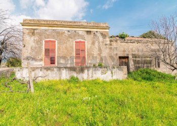 Casa all\'aperto - Rustico Via Tropea
 
88, Aci Sant'Antonio - foto 1