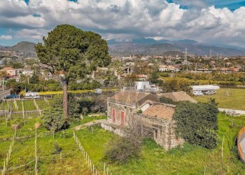 Vista delle montagne - Rustico Via Tropea
 
88, Aci Sant'Antonio - foto 10