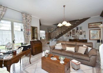 Soggiorno - Villa Via Luigi Capuana
 
10, Aci Sant'Antonio - foto 4