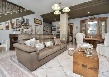 Soggiorno - Villa Via Luigi Capuana
 
10, Aci Sant'Antonio - foto 6