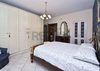Camera / camera da letto - Villa Via Luigi Capuana
 
10, Aci Sant'Antonio - foto 18