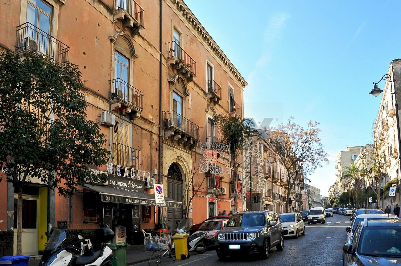 Edificio all\'aperto - Independent house Via Plebiscito
 
35, Catania - photo 1
