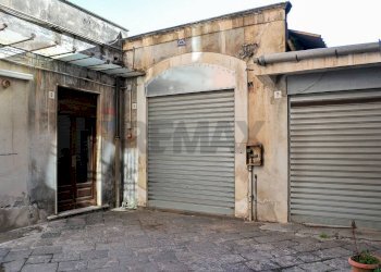 Edificio all\'aperto - Independent house Via Plebiscito
 
35, Catania - photo 2