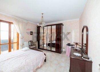 Camera / camera da letto - Villa Bifamiliare Via Empedocle di Agrigento
 
5, Aci Sant'Antonio - foto 13