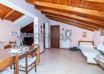 Camera / camera da letto - Villa Bifamiliare Via Empedocle di Agrigento
 
5, Aci Sant'Antonio - foto 30