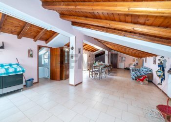 Soggiorno - Villa Bifamiliare Via Empedocle di Agrigento
 
5, Aci Sant'Antonio - foto 31