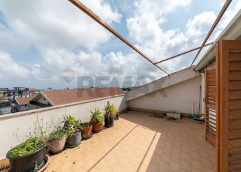 Terrazza - Villa Bifamiliare Via Empedocle di Agrigento
 
5, Aci Sant'Antonio - foto 42