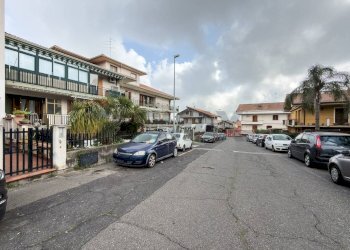 Edificio all\'aperto - Villa Bifamiliare Via Empedocle di Agrigento
 
5, Aci Sant'Antonio - foto 53