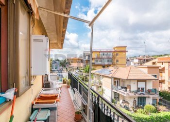 Balcone - Trilocale Via Nicola Coviello
 
9, Gravina di Catania - foto 12