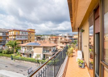 Balcone - Trilocale Via Nicola Coviello
 
9, Gravina di Catania - foto 14