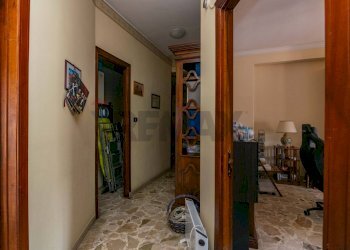 Hall / corridoio - Trilocale Via Nicola Coviello
 
9, Gravina di Catania - foto 18