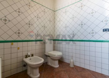 Bagno - Independent house Via San Matteo
 
46, Giarre - photo 21