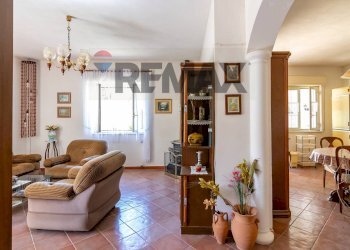 Soggiorno - Villa Contrada Uccelli
 
snc, Piazza Armerina - foto 38