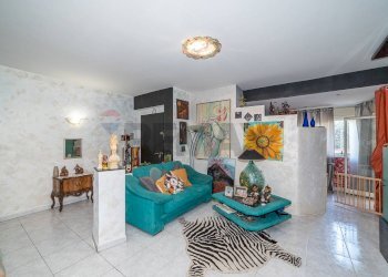 Soggiorno - Appartamento Via Antonio Giuseppe Borgese
 
4, Catania - foto 8