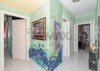 Hall / corridoio - Appartamento Via Antonio Giuseppe Borgese
 
4, Catania - foto 12