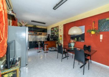 Sala da pranzo - Appartamento Via Antonio Giuseppe Borgese
 
4, Catania - foto 25