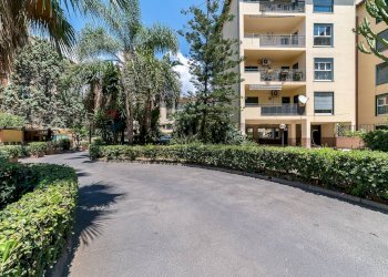 Edificio all\'aperto - Appartamento Via Antonio Giuseppe Borgese
 
4, Catania - foto 32