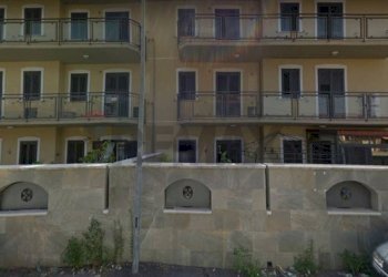 Edificio all\'aperto - Box Via Valle Allegra
 
31/A, Gravina di Catania - photo 1