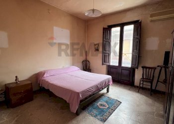 Camera / camera da letto - Casa indipendente Via Rosolino Pilo
 
120, Paterno - foto 13