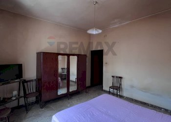 Camera / camera da letto - Casa indipendente Via Rosolino Pilo
 
120, Paterno - foto 14