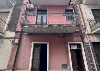 Edificio all\'aperto - Casa indipendente Via Rosolino Pilo
 
120, Paterno - foto 24