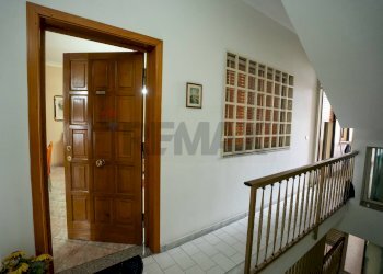 Hall / corridoio - Appartamento VIA SANTA MARIA DI NUOVALUCE
 
29, Catania - foto 4