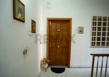Hall / corridoio - Appartamento VIA SANTA MARIA DI NUOVALUCE
 
29, Catania - foto 5