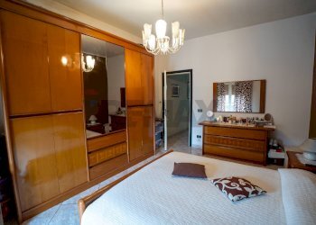 Camera / camera da letto - Appartamento VIA SANTA MARIA DI NUOVALUCE
 
29, Catania - foto 9