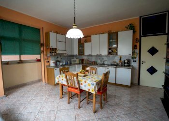 Cucina - Appartamento VIA SANTA MARIA DI NUOVALUCE
 
29, Catania - foto 15