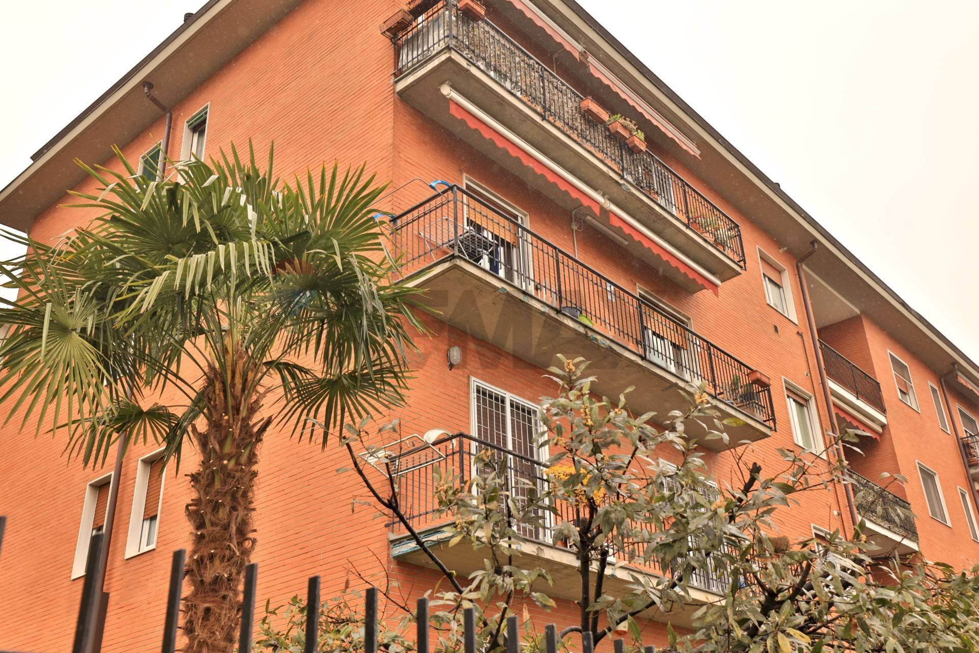 Edificio all\'aperto - Three-room apartment via 5 Giornate
 
18, Bollate - photo 1