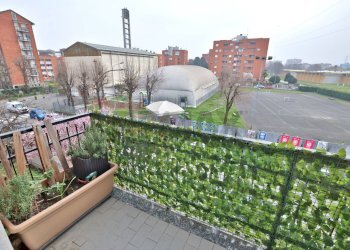 Balcone - Three-room apartment via 5 Giornate
 
18, Bollate - photo 6