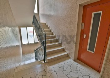 Scale - Three-room apartment via 5 Giornate
 
18, Bollate - photo 16