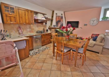 Cucina - Casa semi indipendente via Roma
 
6, Longone al Segrino - foto 3