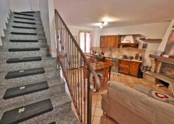 Scale - Casa semi indipendente via Roma
 
6, Longone al Segrino - foto 6