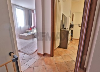 Hall / corridoio - Casa semi indipendente via Roma
 
6, Longone al Segrino - foto 7