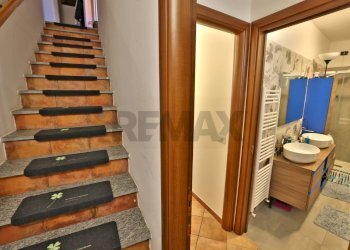 Scale - Casa semi indipendente via Roma
 
6, Longone al Segrino - foto 13