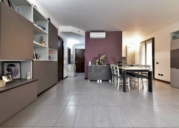 Sala da pranzo - Trilocale VIa G. Garibaldi
 
4, Nova Milanese - foto 5