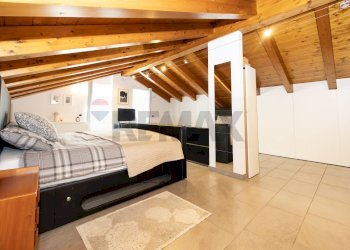 Camera / camera da letto - Appartamento Via Menaggio
 
162a, Carlazzo - foto 23